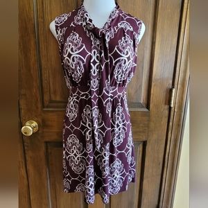 Banana Republic Sz S Burgundy White Dress P2P 17 W 25 L 20